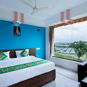 *** Hotel Treebo Airsuite Airport India
